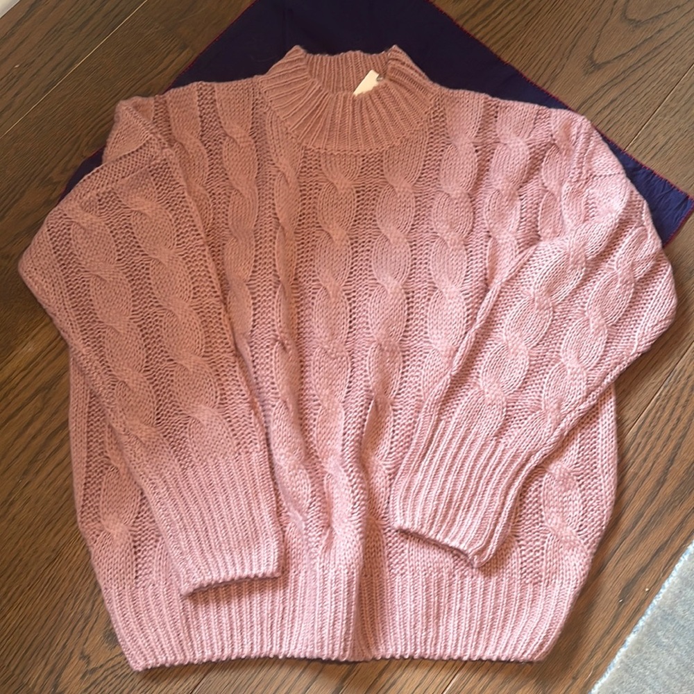 Anthropology- Dusty Rose Cable Knit Sweater 🍧